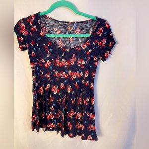 Women’s Small Top.
